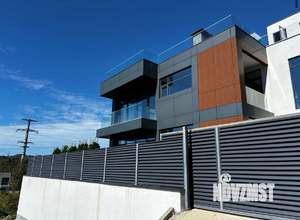 Дом 215м², 2-этажный, участок 4 сот.