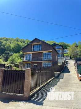 Дом 287м², 3-этажный, участок 8 сот.