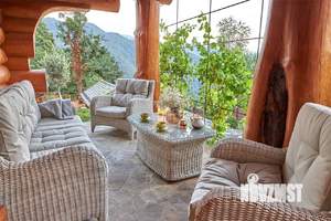 Дом 220м², 2-этажный, участок 10 сот.