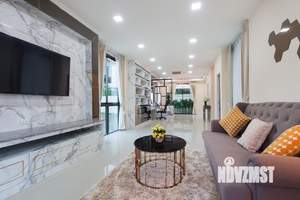 Дом 199м², 2-этажный, участок 7 сот.