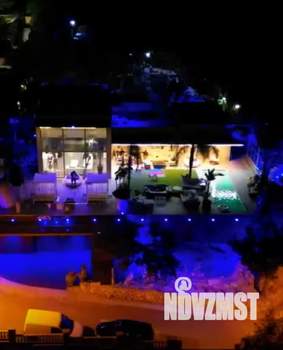 Коттедж 500м², 4-этажный, участок 20 сот.