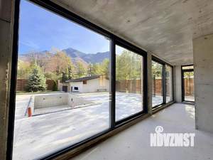 Дом 350м², 3-этажный, участок 10 сот.