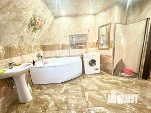 Дом 310м², 4-этажный, участок 7 сот.