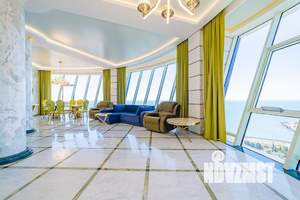 Дом 360м², 3-этажный, участок 9 сот.