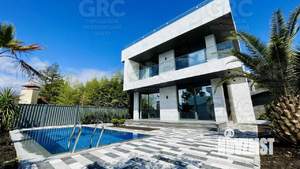 Коттедж 226м², 2-этажный, участок 5 сот.