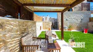 Дом 190м², 2-этажный, участок 10 сот.