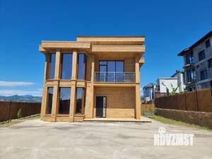 Коттедж 300м², 3-этажный, участок 5 сот.