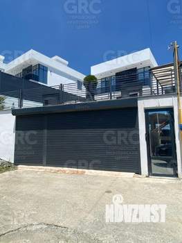 Коттедж 122м², 2-этажный, участок 4 сот.