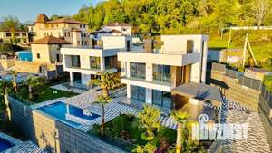 Дом 274м², 2-этажный, участок 5 сот.