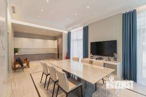 Коттедж 968м², 5-этажный, участок 14 сот.