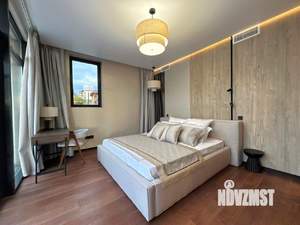 Дом 260м², 2-этажный, участок 6 сот.