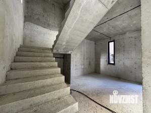 Дом 350м², 3-этажный, участок 10 сот.