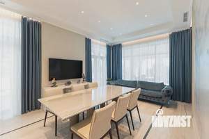 Коттедж 968м², 5-этажный, участок 14 сот.