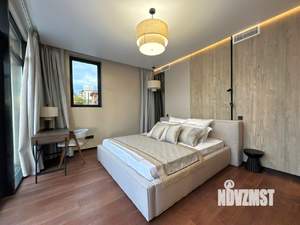 Дом 260м², 2-этажный, участок 6 сот.