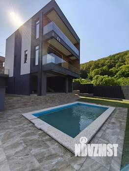 Дом 238м², 3-этажный, участок 4 сот.