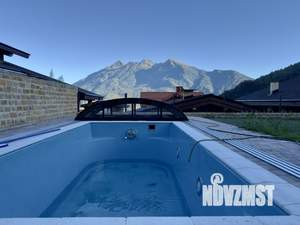 Дом 285м², 3-этажный, участок 6 сот.