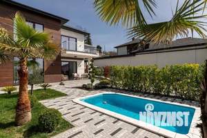 Дом 200м², 2-этажный, участок 6 сот.