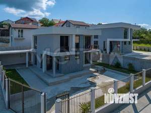 Дом 181м², 2-этажный, участок 4 сот.