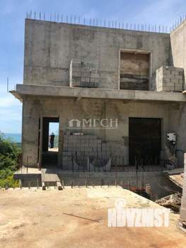 Дом 382м², 3-этажный, участок 10 сот.