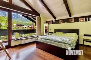 Дом 270м², 2-этажный, участок 10 сот.