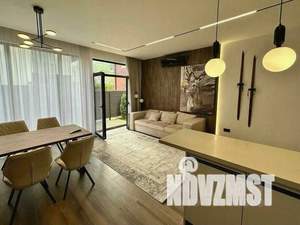 Дом 220м², 2-этажный, участок 8 сот.