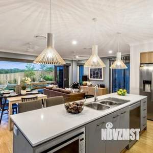 Дом 279м², 2-этажный, участок 8 сот.