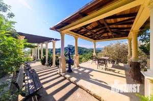 Дом 780м², 3-этажный, участок 120 сот.