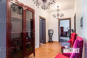 Коттедж 450м², 3-этажный, участок 5 сот.