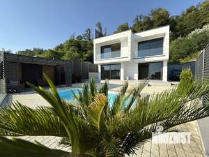 Дом 170м², 2-этажный, участок 4 сот.