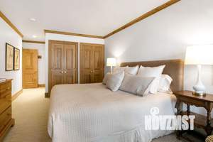 Дом 470м², 2-этажный, участок 30 сот.