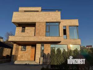 Дом 200м², 3-этажный, участок 4 сот.