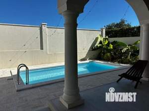 Дом 255м², 2-этажный, участок 6 сот.