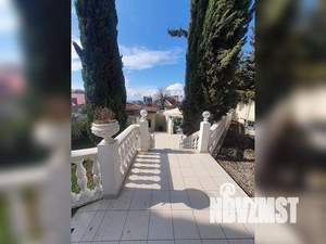 Коттедж 611м², 4-этажный, участок 12 сот.