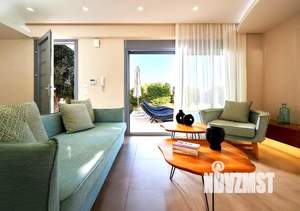 Коттедж 200м², 2-этажный, участок 7 сот.