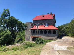 Дом 650м², 3-этажный, участок 12 сот.