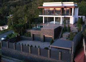 Дом 200м², 2-этажный, участок 6 сот.