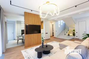 Дом 290м², 2-этажный, участок 12 сот.