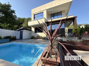 Дом 160м², 2-этажный, участок 4 сот.