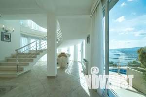 Дом 400м², 3-этажный, участок 10 сот.