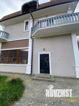 Дом 650м², 3-этажный, участок 10 сот.