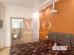 Коттедж 210м², 2-этажный, участок 5 сот.