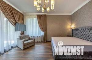 Дом 295м², 2-этажный, участок 5 сот.