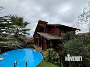 Коттедж 210м², 2-этажный, участок 5 сот.