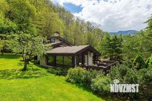 Коттедж 330м², 2-этажный, участок 15 сот.