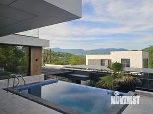 Дом 270м², 2-этажный, участок 6 сот.