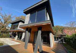 Дом 360м², 3-этажный, участок 5 сот.