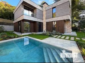 Дом 230м², 2-этажный, участок 5 сот.