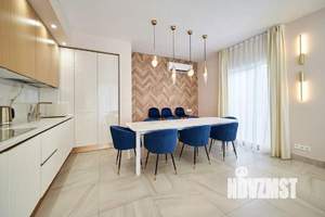 Коттедж 180м², 2-этажный, на длительный срок, 