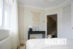 Дом 150м&sup2;, 3-этажный, посуточно, 