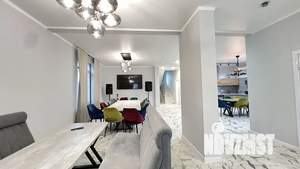 Дом 360м&sup2;, 3-этажный, посуточно, 